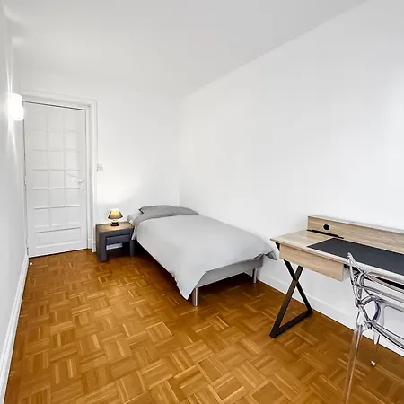 Spacieux Et Familial A Fresnes Apartment *